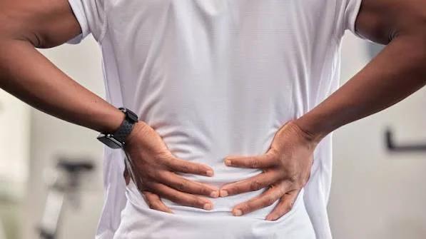 നടുവേദനയും കാല്വേദനയും വിട്ടുമാറുന്നില്ലേ? ; വില്ലന് വിറ്റാമിന് ഡി ആകാം