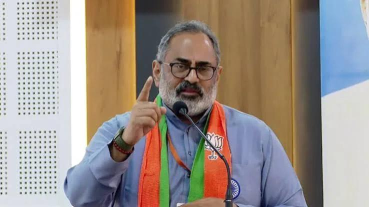 സുഗതനെതിരെ കള്ളക്കേസ്; പൊലീസ് ദുരുപയോഗം ചെയ്തെന്ന് രാജീവ് ചന്ദ്രശേഖർ